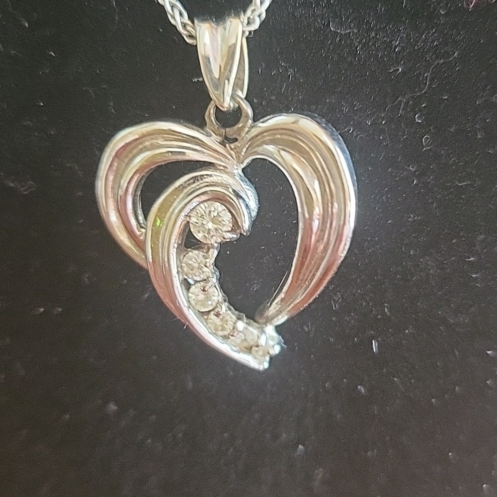 14 K White Gold Heart Charm with Genuine Diamonds